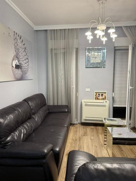 Tirane, shitet apartament 1+1 Kati 4, 58 m² 173.250 € (21 DHJETORI)