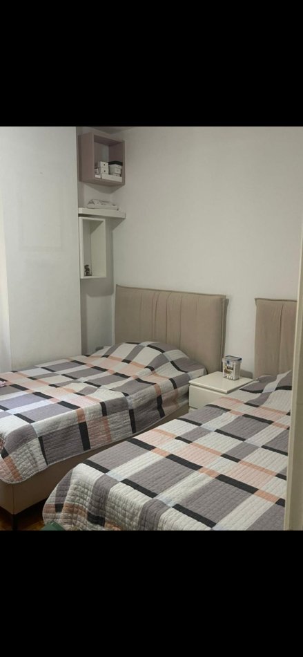 Tirane, jepet me qera apartament 2+1 Kati 2, 700 € 