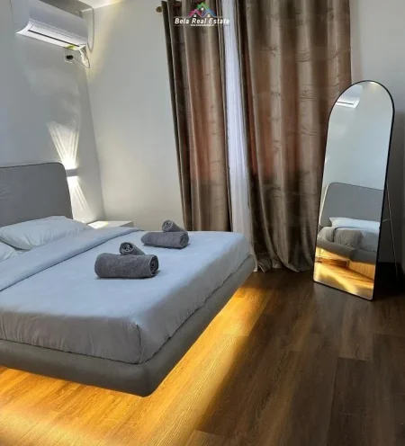 Tirane, jepet me qera apartament 2+1+Ballkon Kati 3, 84 m² 800€ (prane LSI)
