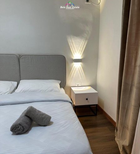 Tirane, jepet me qera apartament 2+1+Ballkon Kati 3, 84 m² 900 € (prane LSI)