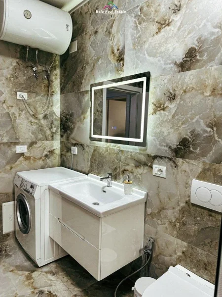 Tirane, jepet me qera apartament 2+1 Kati 3, 84 m² 800 € (sheshi willson)