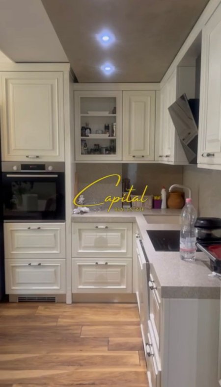 Tirane, shitet apartament 2+1 Kati 3, 72 m² 240.000 € (QENDER)