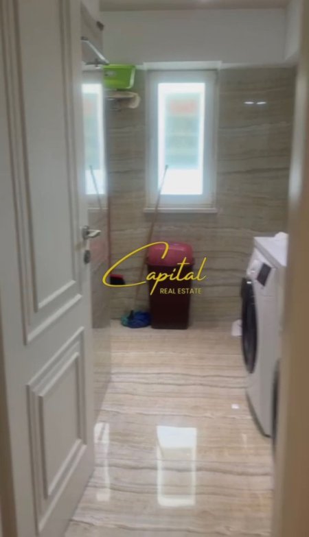 Tirane, shitet apartament 2+1 Kati 3, 72 m² 240.000 € (QENDER)