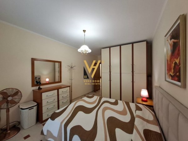 Tirane, jepet me qera apartament 1+1+Ballkon Kati 3, 99 m² 650 € (KOPSHTI ZOOLOGJIK)