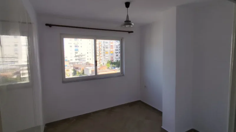 Tirane, jepet me qera 2+1+Aneks+Ballkon Kati 4, 100 m² 450 € (YZBERISHT)