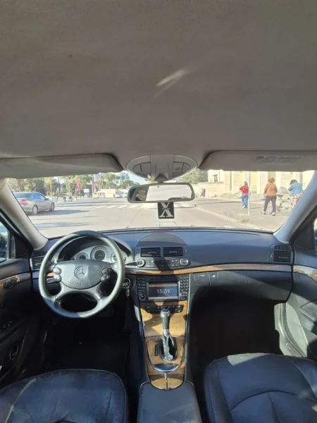 Tirane, shitet makine Mercedes benz e class evo 280 avantgarde 2009 Nafte, e zeze Kondicioner 342.000 km 6.500 €