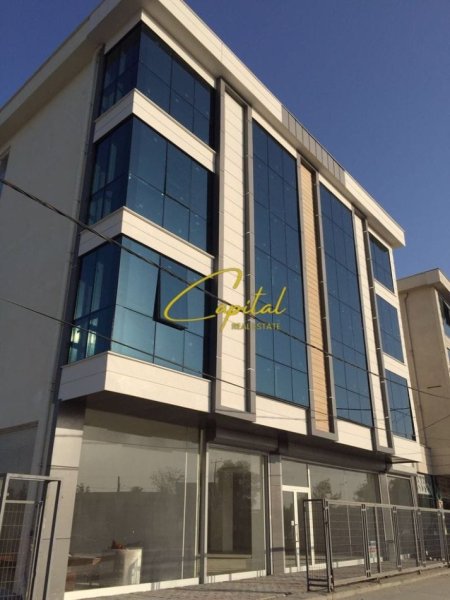 Tirane, jepet me qera ambjent biznesi Kati 1, 290 m² 5.000 € (MYSLYM SHYRI)