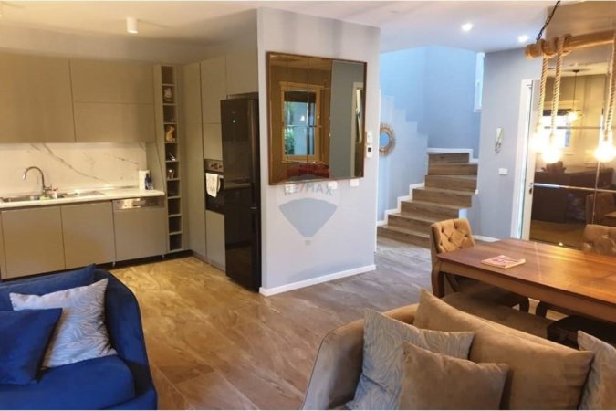 Durres, jepet me qera Vile 2 Katshe tek Vala Mar Residence, Kati 1, 400 m² 1.800 € (Durres)