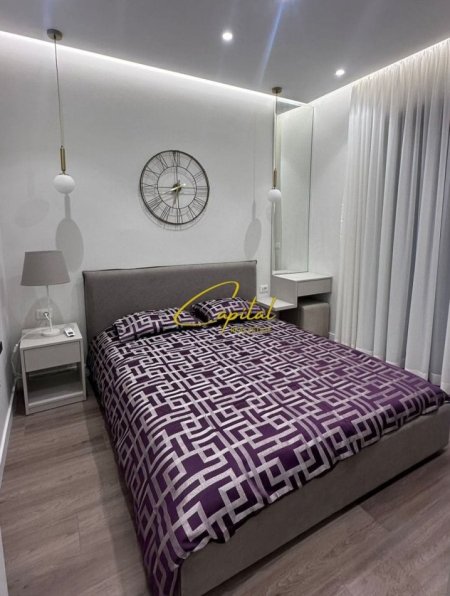 Tirane, jepet me qera apartament 1+1 Kati 8, 50 m² 620 € (ISH STACIONI TRENIT)