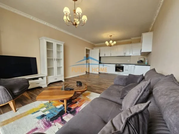 Tirane, shitet apartament 2+1+2+Ballkon Kati 2, 124 m² 250.000 € (Spitali i Kafsheve, prane Park Life Residence)