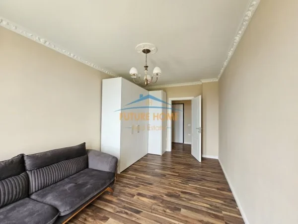 Tirane, shitet apartament 2+1+2+Ballkon Kati 2, 124 m² 250.000 € (Spitali i Kafsheve, prane Park Life Residence)