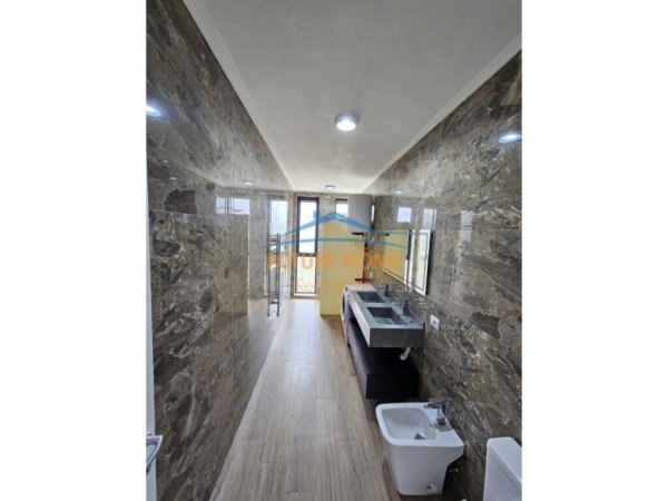 Tirane, shitet apartament 2+1+2+Ballkon Kati 2, 124 m² 250.000 € (Spitali i Kafsheve, prane Park Life Residence)