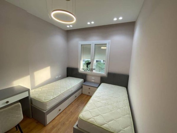 Tirane, jepet me qera apartament 2+1 Kati 4, 70 m² 680 € (MYSLYM SHYRI)