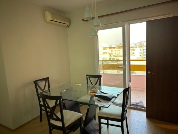 Tirane, jepet me qera apartament 2+1+2+Post Parkimi+Ballkon Kati 6, 100 m² 750 € (Bulevardi Bajram Curri, Perballe Delijorgjit)