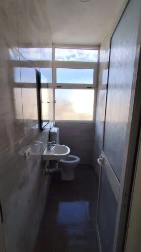 Tirane, jepet me qera apartament 2+1+Ballkon Kati 4, 96 m² 450 € (Yzberisht, Rruga Zagoria .)