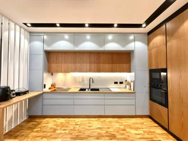 Tirane, shitet apartament+verande | Penthouse 2+1+Aneks+Ballkon Kati 5, 250 m² 300.000 € (Qesarake-Fresk)