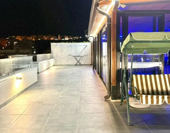 Tirane, shitet apartament+verande | Penthouse 2+1+Aneks+Ballkon Kati 5, 250 m² 300.000 € (Qesarake-Fresk)