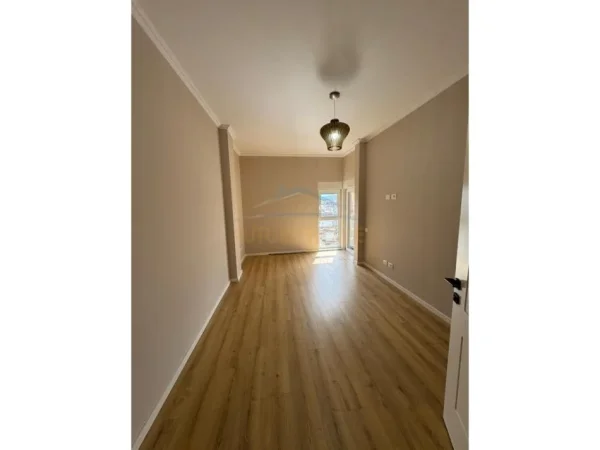 Tirane,MUNDESI KREDIE shitet apartament 2+1 Kati 7, 91 m² 189.000 € (oxhaku kompleksi kolombo)