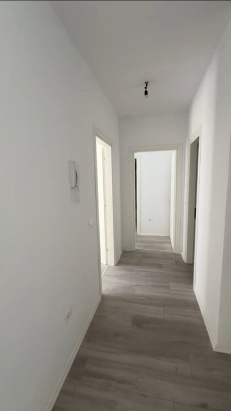 Tirane, shitet apartament 2+1+Aneks+Ballkon Kati 3, 105 m² 115.000 € (Kompleksi Univers City)