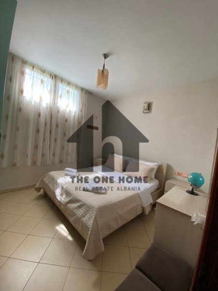 Tirane, jepet me qera apartament 3+1+Ballkon Kati 1, 130 m² 800 € (Blv Zogu i Pare)