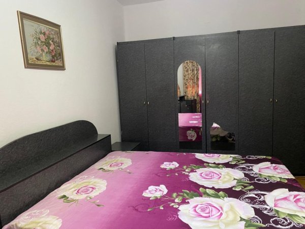 Tirane, jepet me qera apartament 2+1 Kati 4, 92 m² 600 € (jordan misja)