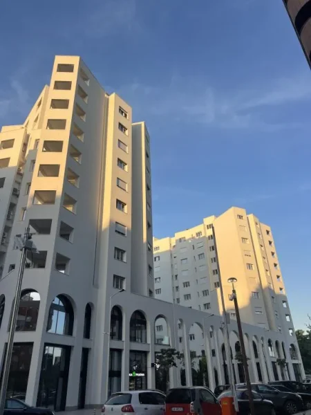 Tirane, jepet me qera apartament 1+1+Ballkon Kati 8, 67 m² 550 € (RIVER RESIDENCE ASTIR)