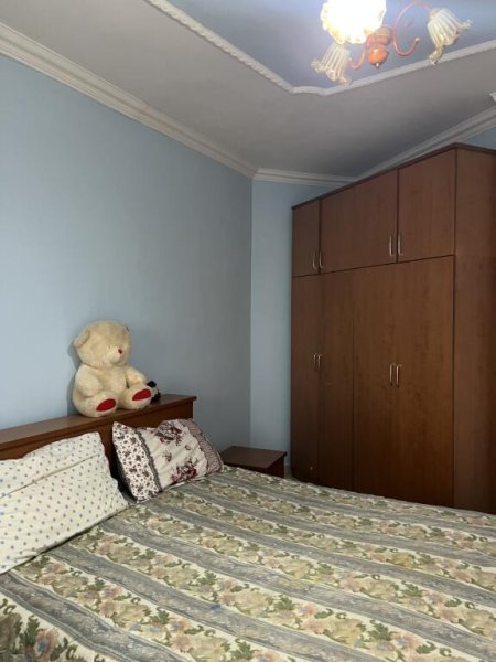 Tirane, jepet me qera apartament 2+1+Ballkon Kati 2, 100 m² 500 € STACIONI I TRENIT
