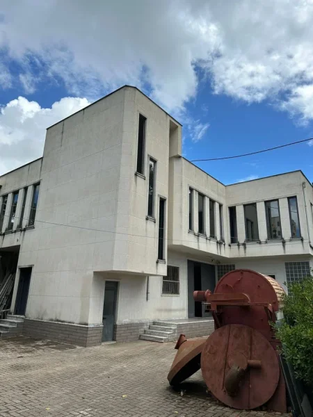 Durres, shitet ambjent biznesi , 690 m² 560.000 € (Ura Dajlani)