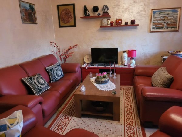 Tirane, shes apartament 2+1+Ballkon Kati 8, 116 m² 330.000 € (Bllok te Juridiku)