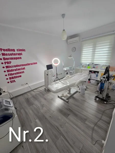 Tirane, jepet me qera zyre Kati 2, 70 m² 700 € (MYSLYM SHYRI)