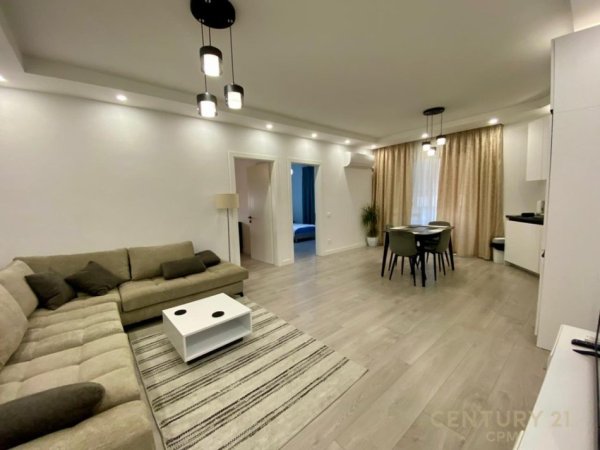 Tirane, jepet me qera apartament 2+1 Kati 9, 90 m² 900 € (Komuna Parisit)