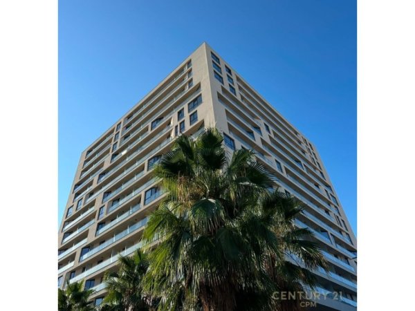Tirane, shitet apartament 1+1 Kati 1, 70 m² 167.000 € (Golden Tower)