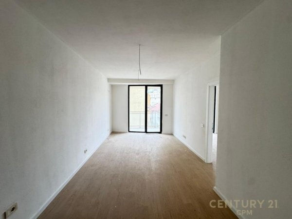 Tirane, shitet apartament 1+1 Kati 1, 70 m² 167.000 € (Golden Tower)