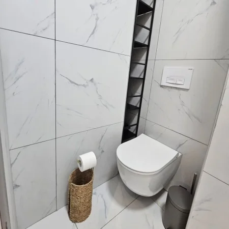 Tirane, jepet me qera apartament 1+1+Ballkon Kati 10, 30 m² 93.000 € (21Dhjetori)