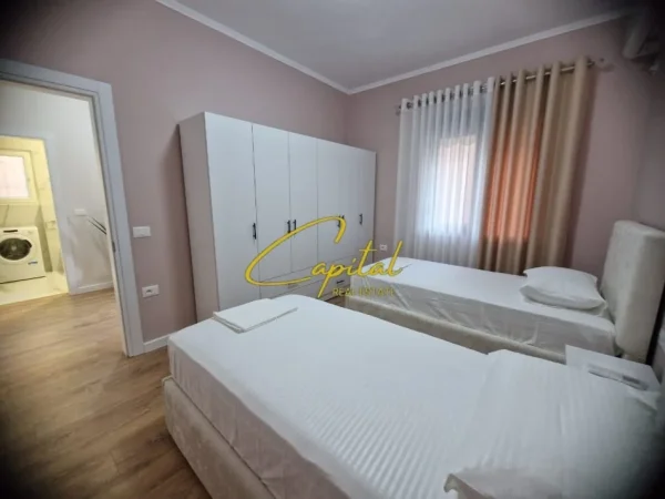 Tirane, jepet me qera apartament 2+1 Kati 2, 80 m² 800 € (VASIL SHANTO)