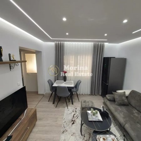 Tirane, jepet me qera apartament 1+1 Kati 4, 65 m² 700 € (Ish Restorant Durresi)