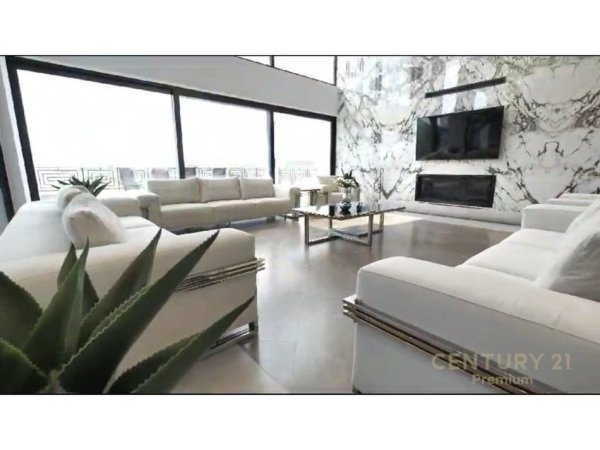 Tirane, jepet me qera Vile 3 Katshe Kati 3, 2.210 m² 10.000 € (Liqeni Paskuqanit)