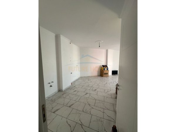 Tirane, shitet apartament 1+1+Aneks+Ballkon Kati 5, 74 m² 159.100 € (RRUGA MINE PEZA)