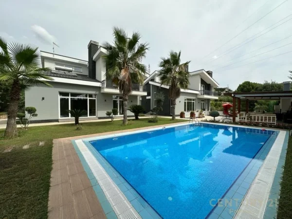 Tirane, jepet me qera Vile 2 Katshe Kati 2, 152 m² 4.500 € (Tufine)