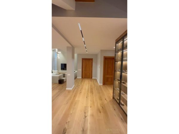 Tirane, jepet me qera Vile 2 Katshe Kati 2, 152 m² 4.500 € (Tufine)