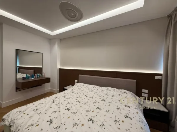 Tirane, jepet me qera apartament 2+1+Aneks+Ballkon Kati 6, 133 m² 3.000 € (Liqeni)