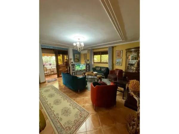 Tirane, shitet apartament 3+1+Ballkon Kati 1, 110 m² 220.000 € (21 Dhjetori)