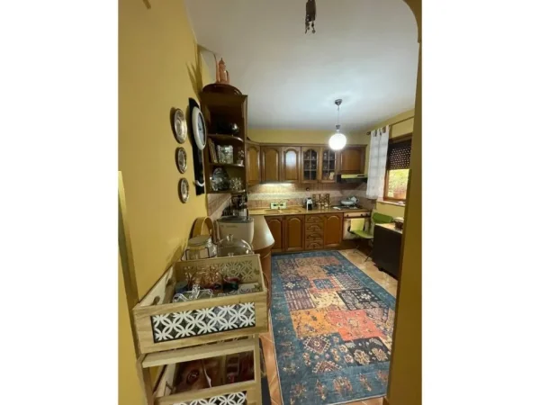 Tirane, shitet apartament 3+1+Ballkon Kati 1, 110 m² 220.000 € (21 Dhjetori)