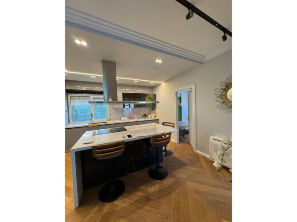 Tirane, shitet apartament 2+1+Aneks+Ballkon Kati 5, 124 m² 370.000 € (LIQENI I THATE)