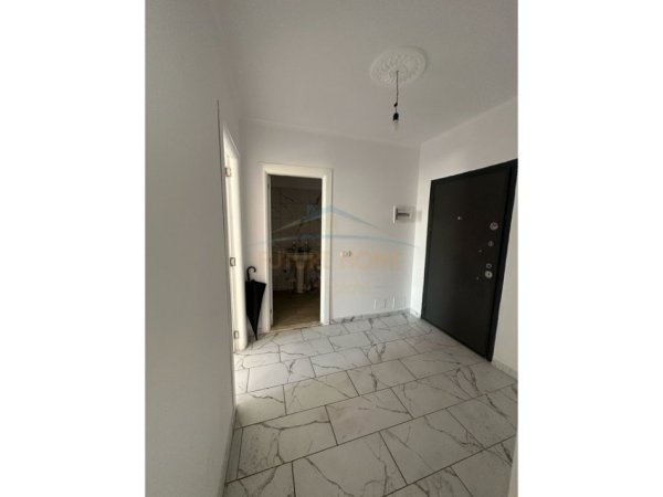 Tirane, shitet apartament 1+1+Ballkon Kati 5, 74 m² 159.100 € (Mine Peza)