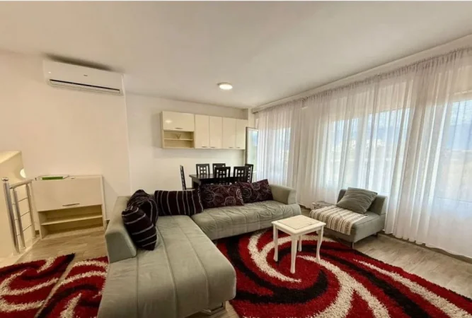 Tirane, jepet me qera apartament 2+1 Kati 1, 111 m² 600 € (kodra e diellit)
