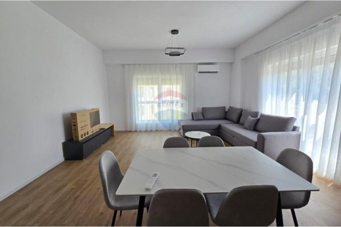Shqiperi, jepet me qera apartament 2+1+Ballkon Kati 3, 100 m² 550 € (ALi Dem)