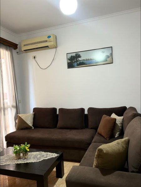 Durres, jepet me qera apartament 1+1+Ballkon Kati 3, 60 m² 400 € (plazh durres)