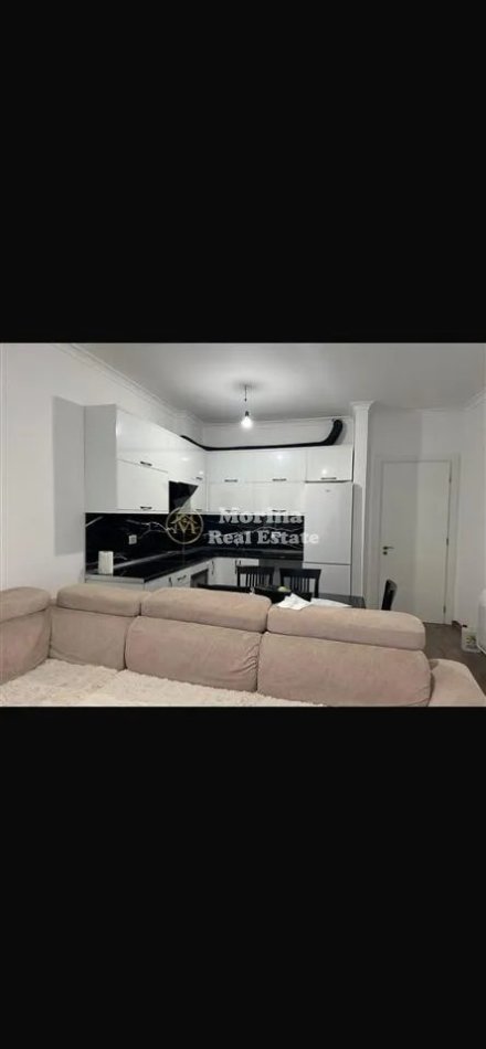 Tirane, shitet apartament 2+1 Kati 5, 92 m² 180.000 € (Kinostudio)