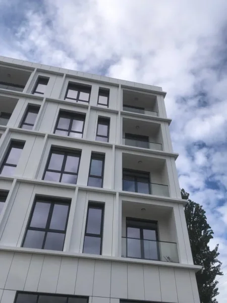 Tirane, shitet apartament 1+1 Kati 4, 60 m² 132.000 € (Bulevardi i Ri)